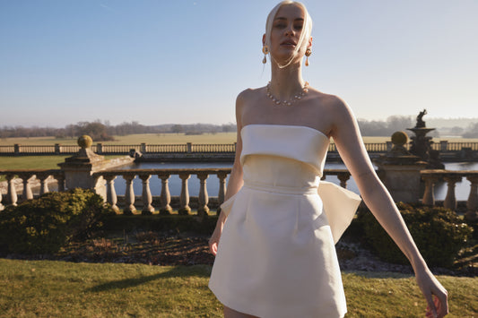 How does renting a wedding dress work?
