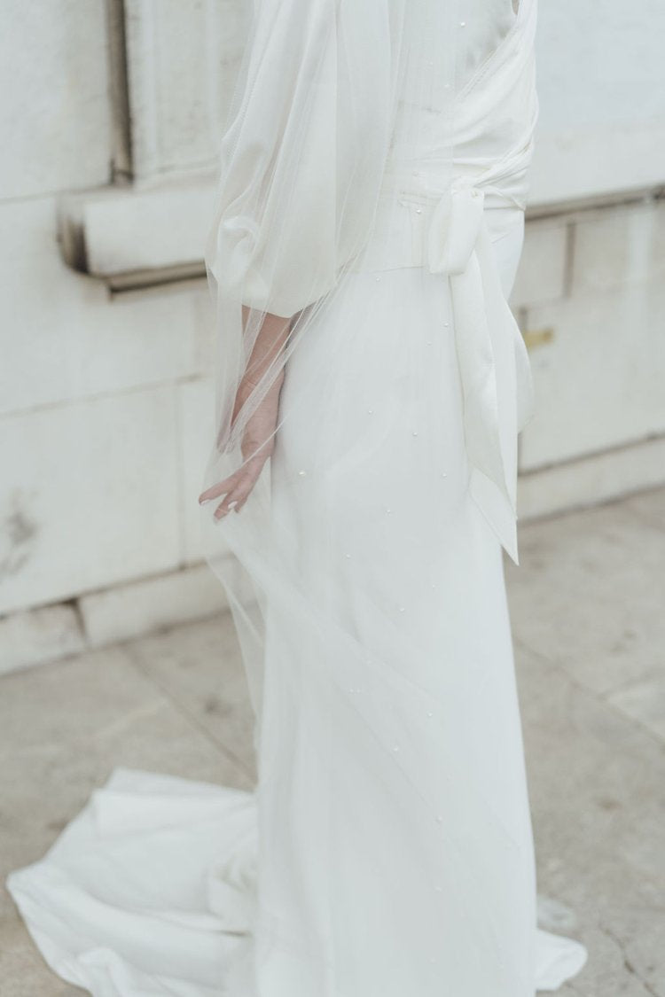 Olivia Ivory/ Gold Comb