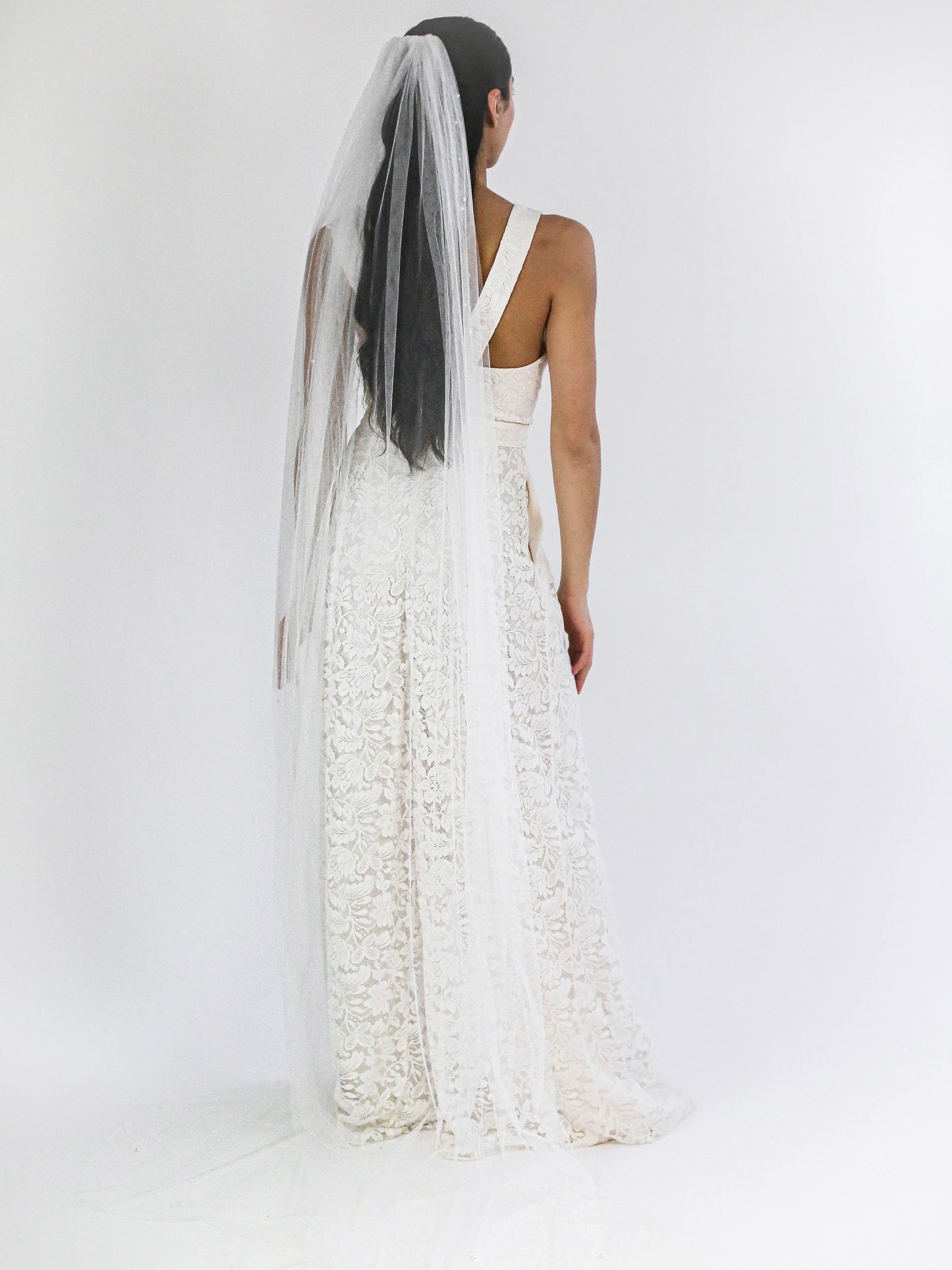 Olivia Ivory/ Gold Comb
