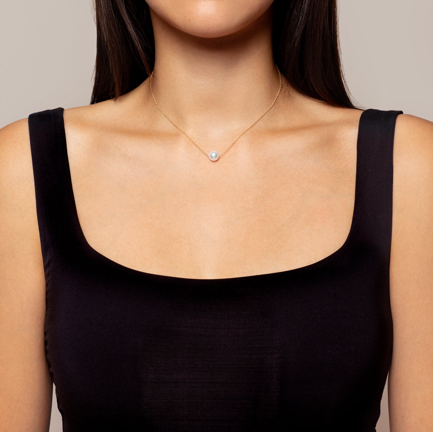 Model Wearing The La Grotta Amelia Solitaire Round Pearl Necklace Bridal Accessory