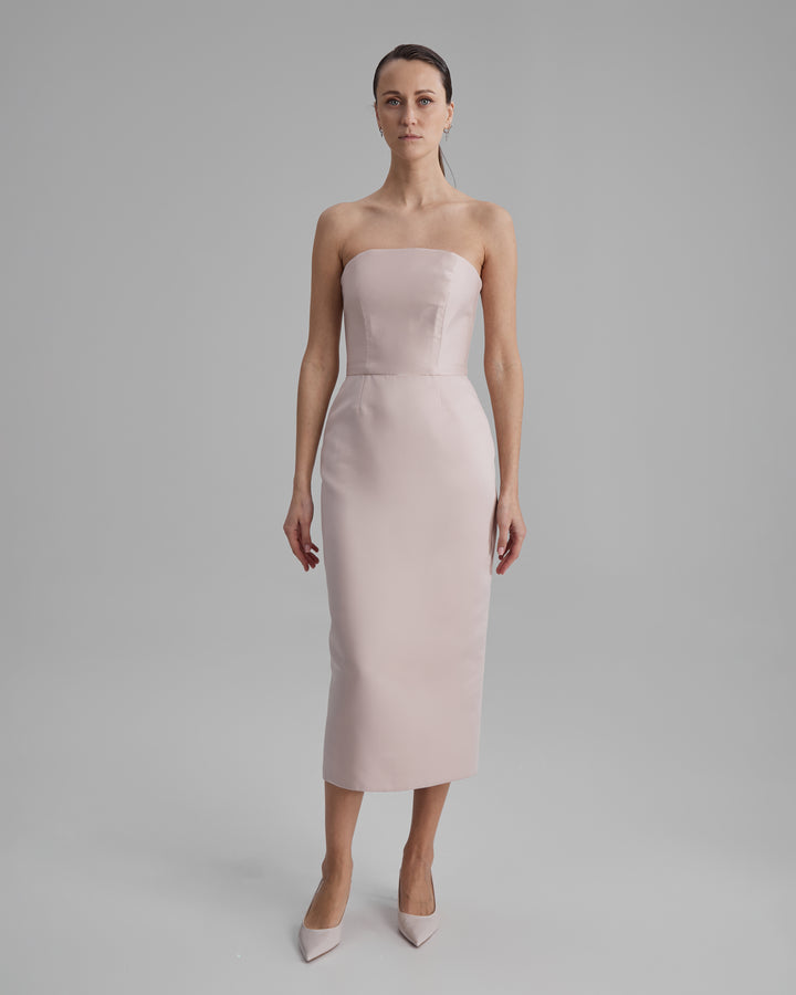 Kira dress in nude pink