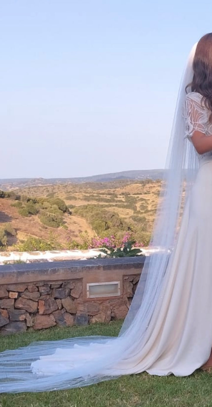 Olivia Pearl Veil