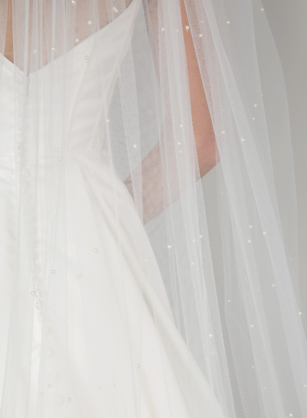 Pearl Veil C622A 98” Single Tier Ivory